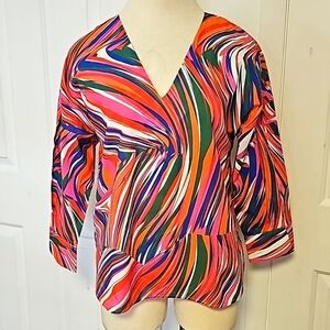 VILAGALLO Spain women's top. Size 38(8). Artisty beasplash of bright C c…